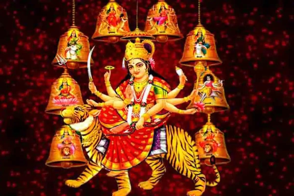 আগামিকাল থেকে শুরু নবরাত্রি। বাংলায় দুর্গাপুজোর সঙ্গে সঙ্গেই বাংলার বাইরে বিশেষত পশ্চিম ভারতে নবরাত্রি পুজো সম্পন্ন হয়। এই বছর নবরাত্রি শুরু হচ্ছে ১৭ অক্টোবর শনিবার থেকে, চলবে ২৬ অক্টোবর দশমী পর্যন্ত। শরৎ কালে এই উত্সব হয় বলে একে শারদ নবরাত্রিও বলা হয়ে থাকে।(Photo collected) আগামিকাল থেকে শুরু নবরাত্রি। বাংলায় দুর্গাপুজোর সঙ্গে সঙ্গেই বাংলার বাইরে বিশেষত পশ্চিম ভারতে নবরাত্রি পুজো সম্পন্ন হয়। এই বছর নবরাত্রি শুরু হচ্ছে ১৭ অক্টোবর শনিবার থেকে, চলবে ২৬ অক্টোবর দশমী পর্যন্ত। শরৎ কালে এই উত্সব হয় বলে একে শারদ নবরাত্রিও বলা হয়ে থাকে।(Photo collected)