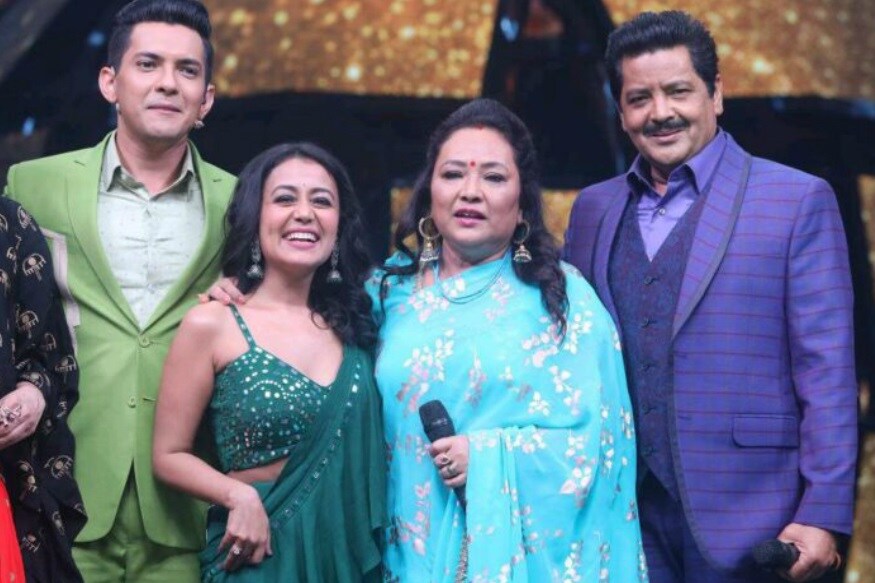 • এসব শুনে আদিত্য নারায়ণ অবশ্য বেশ খুশি। তিনি সংবাদমাধ্যমকে জানিয়েছেন, নেহা কক্করের বিয়ের খবর পেয়ে তিনি ভীষণ খুশি। ছোটবেলার এক বন্ধুর জীবনে এমন একটা সুখের সময় আসছে, সেটা জানতে পেরেই তিনি ভীষণ খুশি হয়েছেন। • এসব শুনে আদিত্য নারায়ণ অবশ্য বেশ খুশি। তিনি সংবাদমাধ্যমকে জানিয়েছেন, নেহা কক্করের বিয়ের খবর পেয়ে তিনি ভীষণ খুশি। ছোটবেলার এক বন্ধুর জীবনে এমন একটা সুখের সময় আসছে, সেটা জানতে পেরেই তিনি ভীষণ খুশি হয়েছেন।
