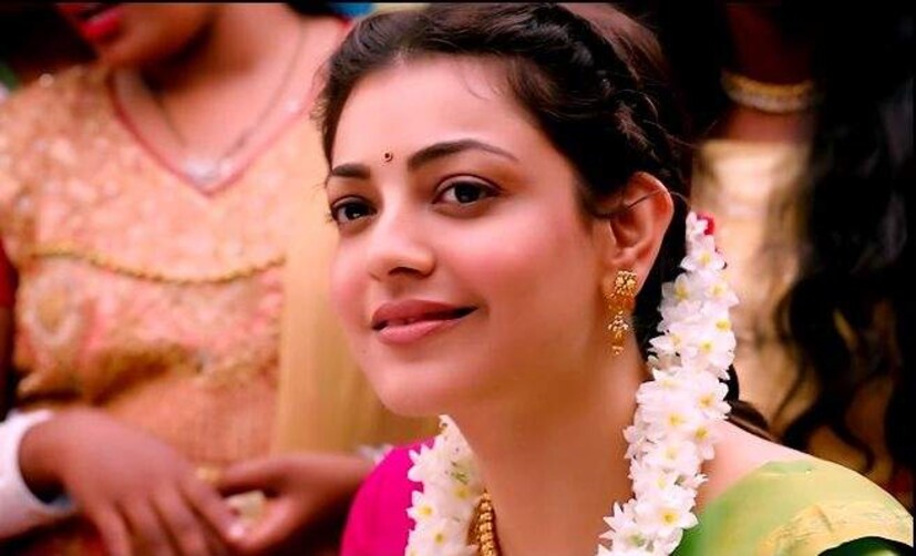 • এ দিকে করোনার জেরে মুক্তি আটকে কাজল আগরওয়াল অভিনীত ‘ইন্ডিয়ান ২’ ছবির। এখানে তাঁর বিপরীতে অভিনয় করেছেন কমল হাসান। পরিচালনায় রয়েছেন শংকর।