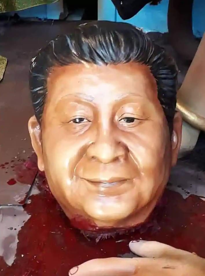 *ইতিমধ্যেই জিনপিং রূপী সেই অসুরের ছবি সোশ্যাল মিডিয়ায় তুমুল ভাইরাল। আট থেকে আশি সকলেই দেখে ফেলেছেন সেই ছবি। *ইতিমধ্যেই জিনপিং রূপী সেই অসুরের ছবি সোশ্যাল মিডিয়ায় তুমুল ভাইরাল। আট থেকে আশি সকলেই দেখে ফেলেছেন সেই ছবি।
