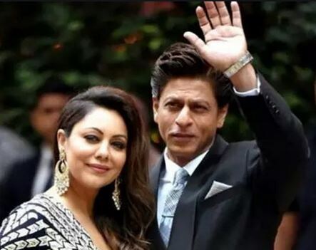 ভাইরাল হওয়া সাক্ষাৎকারে শাহরুখ জানিয়েছেন, ‘অনেক অল্প বয়সেই আমি আমার মা-বাবা হারিয়ে ফেলি ৷ তারপর থেকে হাসপাতালে এলেই মনে হয় মৃত্যু দেখবো ৷ তাই হাসপাতাল ব্যাপারটা আমার মোটেই ভালো লাগে না ৷’ ভাইরাল হওয়া সাক্ষাৎকারে শাহরুখ জানিয়েছেন, ‘অনেক অল্প বয়সেই আমি আমার মা-বাবা হারিয়ে ফেলি ৷ তারপর থেকে হাসপাতালে এলেই মনে হয় মৃত্যু দেখবো ৷ তাই হাসপাতাল ব্যাপারটা আমার মোটেই ভালো লাগে না ৷’