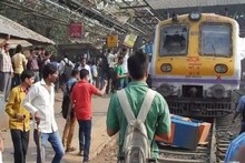 ফের লোকাল ট্রেন চালুর দাবিতে ট্রেন অবরোধ, ৬ ঘণ্টা পর স্বাভাবিক হল পরিষেবা