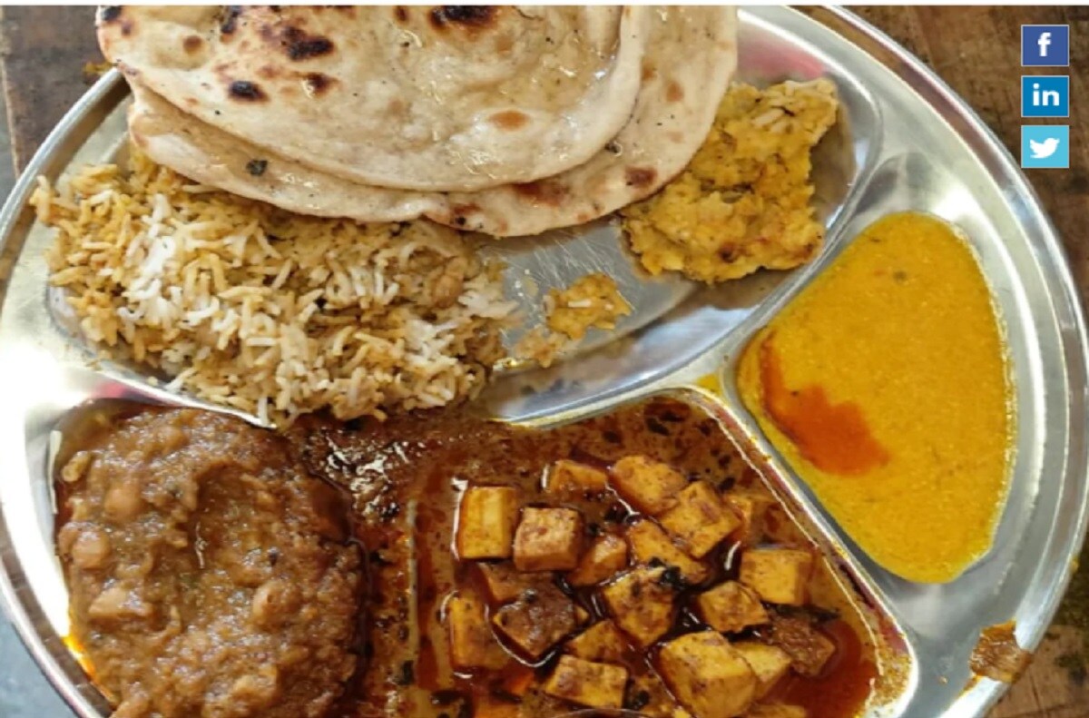 দিল্লির এক এমন রান্নাঘর আছে যেখানে মাত্র এক টাকার বিনিময়ে পেট ভর্তি খাবার ৷ দিল্লির নাগোলাই এলাকায় শিব মন্দিরের পাশেই সমাজসেবী প্রবীণ গয়াল শ্রীশ্যাম রান্নাঘর এই রান্নার সব থেকে বিশেষত্ব যে কেউ মাত্র ১ টাকার বিনিময়ে খাবার কিনে খেতে পারেন ৷ দিল্লির এক এমন রান্নাঘর আছে যেখানে মাত্র এক টাকার বিনিময়ে পেট ভর্তি খাবার ৷ দিল্লির নাগোলাই এলাকায় শিব মন্দিরের পাশেই সমাজসেবী প্রবীণ গয়াল শ্রীশ্যাম রান্নাঘর এই রান্নার সব থেকে বিশেষত্ব যে কেউ মাত্র ১ টাকার বিনিময়ে খাবার কিনে খেতে পারেন ৷