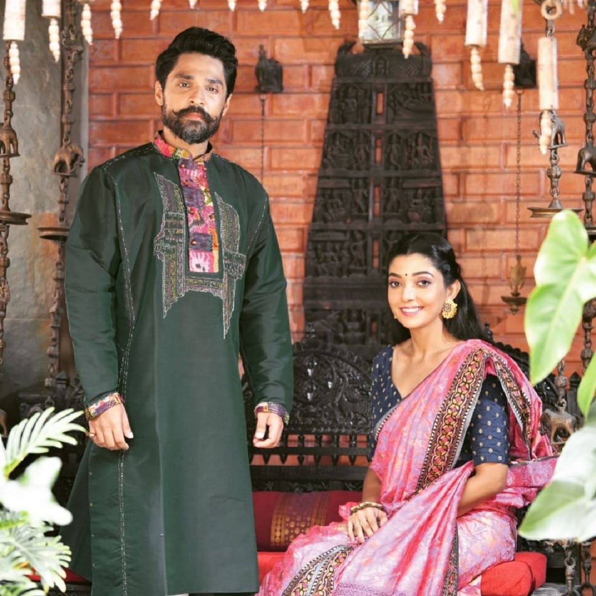 আগামী বছর মার্চে বসবে গৌরব-দেবলীনার বিয়ের গ্র্যান্ড রিসেপশন। করোনার জন্যই এই সিদ্ধান্ত। photo source Instagram আগামী বছর মার্চে বসবে গৌরব-দেবলীনার বিয়ের গ্র্যান্ড রিসেপশন। করোনার জন্যই এই সিদ্ধান্ত। photo source Instagram