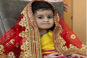 দু'বছরের ছোট্ট মেয়েকে মা লক্ষ্মী সাজিয়ে পুজো করলেন নীল নীতিন মুকেশ ! ভাইরাল ছবি
