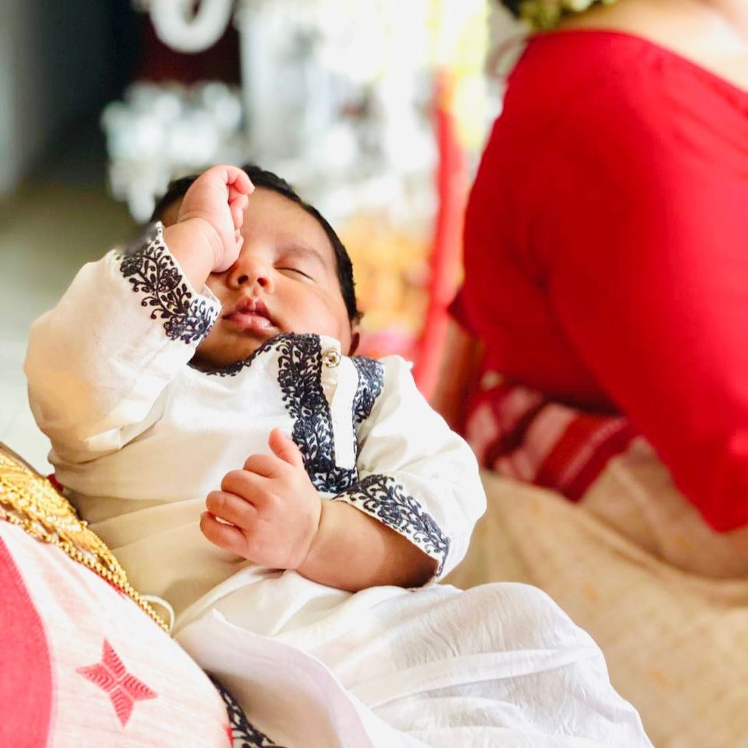 *এ দিনের এই ছবিতেই আরবানার ঘর যে আলোয় আলোয় সেজে উঠেছে, তা স্পষ্ট দেখা গিয়েছে। শুভশ্রীর সম্ভবত ব্যালকনিতে দাঁড়িয়েই ছবিটি শেয়ার করেছেন। ছবি: ইনস্টাগ্রাম। *এ দিনের এই ছবিতেই আরবানার ঘর যে আলোয় আলোয় সেজে উঠেছে, তা স্পষ্ট দেখা গিয়েছে। শুভশ্রীর সম্ভবত ব্যালকনিতে দাঁড়িয়েই ছবিটি শেয়ার করেছেন। ছবি: ইনস্টাগ্রাম।