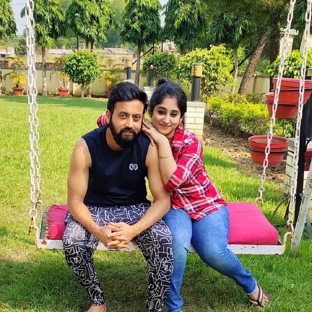 সেই ছবি ইনস্টাগ্রামে শেয়ার করেছেন সৌরভ। যা ইতিমধ্যে ভাইরাল। photo source collected
