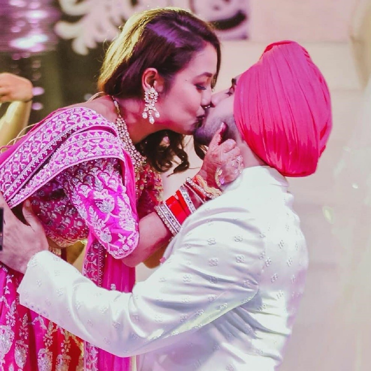 *কেন এত জলদি বিয়ের সিদ্ধান্ত নিলেন নেহা? এই প্রশ্ন দানা বাঁধার আগেই যেন বিয়ের অনুষ্ঠান হয়ে গেল নেহার৷ ছবি: ইনস্টাগ্রাম। *কেন এত জলদি বিয়ের সিদ্ধান্ত নিলেন নেহা? এই প্রশ্ন দানা বাঁধার আগেই যেন বিয়ের অনুষ্ঠান হয়ে গেল নেহার৷ ছবি: ইনস্টাগ্রাম।