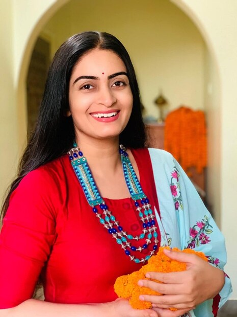 •দু’বছর আগে সৌমিত্রের সঙ্গে বিয়ের সিদ্ধান্ত নেন অঙ্কিতা৷ অভিনেত্রী হিসেবে তিনি বেশ জনপ্রিয়৷ ফলে অভিনেত্রীর বিয়ে নিয়ে উচ্ছ্বাস কম ছিল না৷ 
