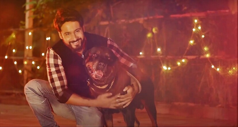 নিউ নর্মালে এই বছরের কালী পুজো বেশ আলাদা, চারদিকে সব শান্ত। কিন্তু যশ মনে করেন মায়ের আশীর্বাদে অন্ধকার কেটে যাবে। করোনা থেকে মুক্ত হবে মানব জাতি।