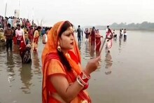 বাজি না পুড়িয়ে অনাড়ম্বরভাবে ছট পুজো অনুষ্ঠিত হল বর্ধমানের দামোদর নদীতে