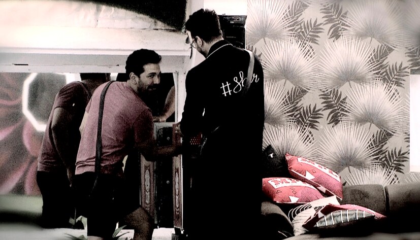 অ্যালির নামে বিগ বস এর কাছে অভিযোগ করেন কবিতা। অ্যালির বিরুদ্ধে বিগ বস কী ব্যবস্থা নেয় সেটাই দেখার।