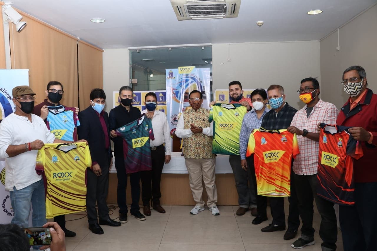 ভারতীয় ক্রিকেট বোর্ড যেখানে এখনও ঘরোয়া ক্রিকেট শুরু করতে পারেনি এমনকি অন্যান্য রাজ্য সংস্থাগুলো সেভাবে খেলা চালু করতে পারেনি, সেখানে দাঁড়িয়ে নজির তৈরি করল সৌরভ গঙ্গোপাধ্যায়ের উত্তরসূরিরা। ভারতীয় ক্রিকেট বোর্ড যেখানে এখনও ঘরোয়া ক্রিকেট শুরু করতে পারেনি এমনকি অন্যান্য রাজ্য সংস্থাগুলো সেভাবে খেলা চালু করতে পারেনি, সেখানে দাঁড়িয়ে নজির তৈরি করল সৌরভ গঙ্গোপাধ্যায়ের উত্তরসূরিরা।