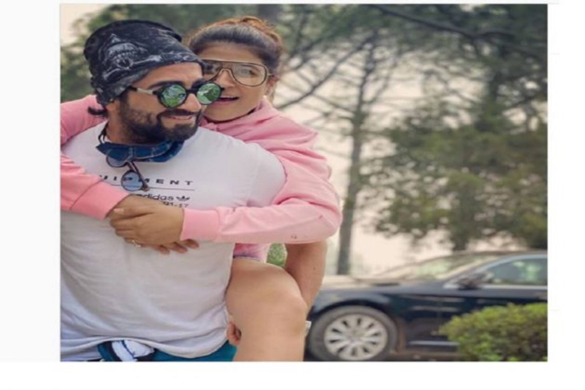 স্ত্রীকে নাকি ১২৫ বছর ধরে চেনেন আয়ুষ্মান ! গত জন্মের স্মৃতি ফিরে পেলেন না তো !