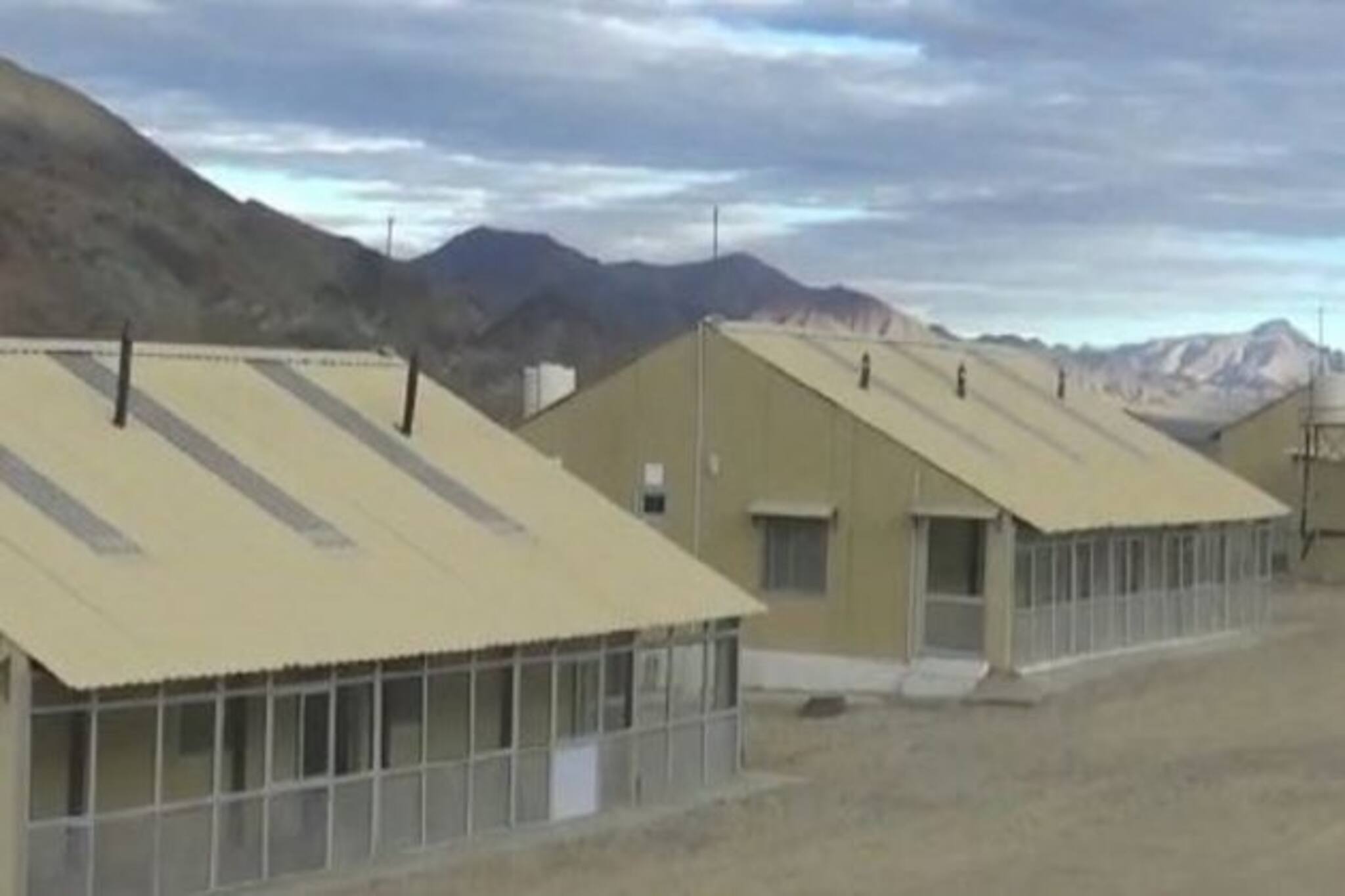 তাপমাত্রা মাইনাস ৪০, বরফ ৪০ ফিট ! লাদাখে জওয়ানদের জন্য বিশেষ আবাসন