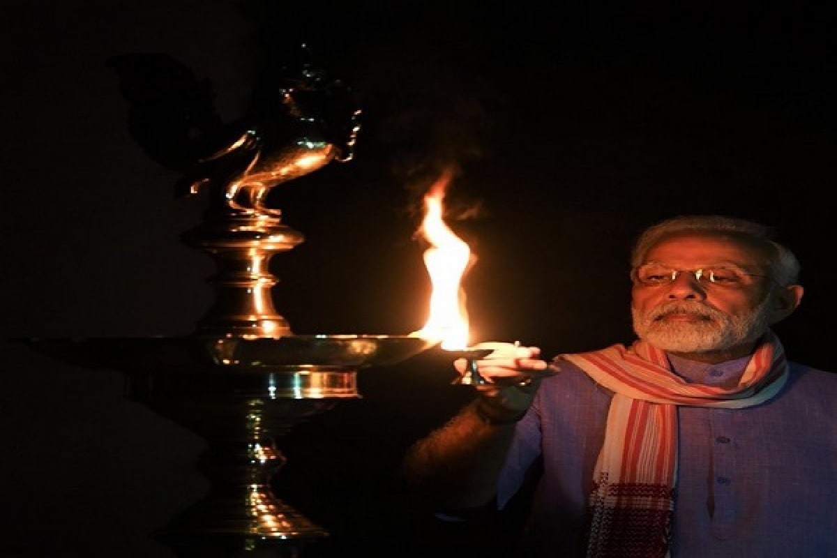 এ বছর দীপাবলিতে দেশের জওয়ানদের সম্মানে একটি করে প্রদীপ জ্বালানোর জন্য দেশবাসীর কাছে অনুরোধ করেছেন প্রধানমন্ত্রী৷ শুক্রবারও সেই আবেদন রেখেছেন তিনি৷Photo- ANI এ বছর দীপাবলিতে দেশের জওয়ানদের সম্মানে একটি করে প্রদীপ জ্বালানোর জন্য দেশবাসীর কাছে অনুরোধ করেছেন প্রধানমন্ত্রী৷ শুক্রবারও সেই আবেদন রেখেছেন তিনি৷Photo- ANI