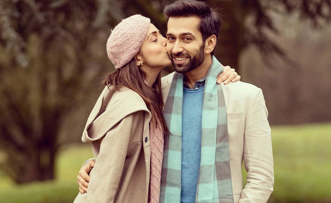 ভিডিও পোস্ট করে নকুল লিখলেন, ‘এটাই আমাদের জার্নি ৷ প্রথমে বন্ধু, তারপর গার্লফ্রেন্ট ৷ তারপর সবকিছু !’ ভিডিও পোস্ট করে নকুল লিখলেন, ‘এটাই আমাদের জার্নি ৷ প্রথমে বন্ধু, তারপর গার্লফ্রেন্ট ৷ তারপর সবকিছু !’