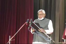 বিজেপি-র দয়ায় মুখ্যমন্ত্রী, নীতীশকে কটাক্ষে ভরালেন তেজস্বী, প্রশান্ত কিশোররা