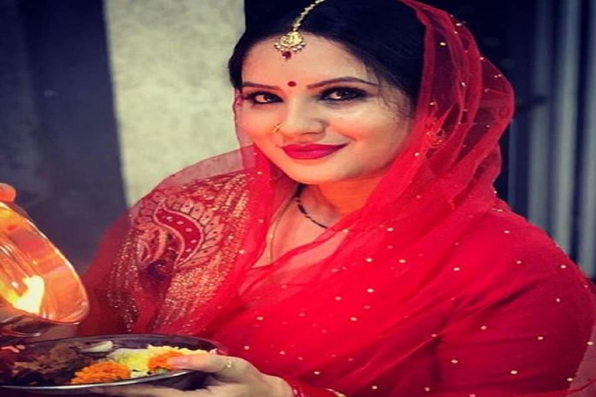 সদ্য মা হয়েছেন অভিনেত্রী পূজা বন্দ্যোপাধ্যায় ৷ মা হওয়ার শুরু থেকেই সোশ্যাল মিডিয়ায় নানা সময়ে ছবি পোস্ট করেছিলেন তিনি৷ এমনকী, বেবি বাম্প নিয়ে তাঁর ছবি বেশ ভাইরালও হয়েছিল ৷ সদ্য মা হয়েছেন অভিনেত্রী পূজা বন্দ্যোপাধ্যায় ৷ মা হওয়ার শুরু থেকেই সোশ্যাল মিডিয়ায় নানা সময়ে ছবি পোস্ট করেছিলেন তিনি৷ এমনকী, বেবি বাম্প নিয়ে তাঁর ছবি বেশ ভাইরালও হয়েছিল ৷
