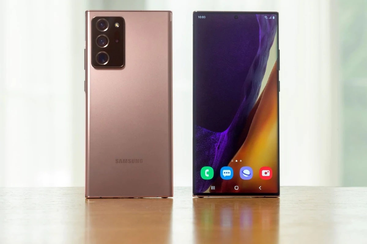 Samsung Galaxy Note 20 Ultra ফোনে রয়েছে ৬.৯ ইঞ্চি WQHD ডিসপ্লে। রয়েছে অক্টা কোর Exynos 990 SoC ও ১২ GB ব়্যাম। Samsung-এর এই ফোনে থাকছে ৪,৫০০ mAh ব্যাটারি। দেশের বাজারে ২৫৬ GB মডেলের ফোনটির দাম ১,০৪, ৯৯৯ টাকা। Samsung Galaxy Note 20 Ultra ফোনে রয়েছে ৬.৯ ইঞ্চি WQHD ডিসপ্লে। রয়েছে অক্টা কোর Exynos 990 SoC ও ১২ GB ব়্যাম। Samsung-এর এই ফোনে থাকছে ৪,৫০০ mAh ব্যাটারি। দেশের বাজারে ২৫৬ GB মডেলের ফোনটির দাম ১,০৪, ৯৯৯ টাকা।