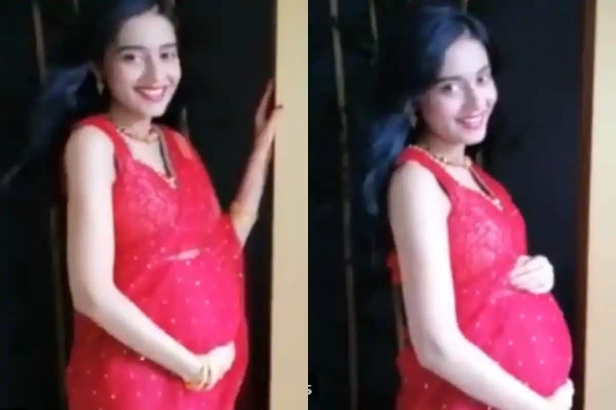 কিছু দিন আগেই নবরাত্রীর সময় একটি সুন্দর ভিডিও শেয়ার করেছেন অমৃতা। ভিডিওতে দেখা যাচ্ছে লাল শিফনের শাড়ি পরে আছেন তিনি। হালকা সাজ। তাঁর ৯ মাসের গর্ভাবস্থাকে তিনি উপভোগ করছেন। এই ভিডিও ইনস্টাগ্রামে শেয়ার করেছেন অভিনেত্রী। কিছু দিন আগেই নবরাত্রীর সময় একটি সুন্দর ভিডিও শেয়ার করেছেন অমৃতা। ভিডিওতে দেখা যাচ্ছে লাল শিফনের শাড়ি পরে আছেন তিনি। হালকা সাজ। তাঁর ৯ মাসের গর্ভাবস্থাকে তিনি উপভোগ করছেন। এই ভিডিও ইনস্টাগ্রামে শেয়ার করেছেন অভিনেত্রী।