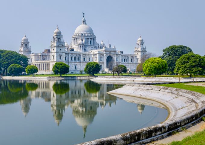 বাতাসে আপেক্ষিক আর্দ্রতার পরিমাণ ৫১ থেকে ৯০ শতাংশ।উত্তর-পূর্ব মৌসুমি বায়ুর প্রভাবে দক্ষিণ ভারতে বৃষ্টি চললেও দেশের বাকি অংশে এখন শুষ্ক আবহাওয়া। পশ্চিমী ঝঞ্ঝার প্রভাবে রাজধানী দিল্লি সহ উত্তর-পশ্চিমে বেশকিছু রাজ্যে শৈত্যপ্রবাহের সর্তকতা আবহাওয়া দফতরের। আগামী ৪৮ ঘণ্টায় শৈত্যপ্রবাহের সতর্কবার্তা রাজধানী দিল্লি-সহ হরিয়ানা, পঞ্জাব ও উত্তর রাজস্থানে। আগামী তিন-চার দিনে ৫ ডিগ্রি পর্যন্ত তাপমাত্রা নামতে পারে পূর্ব ভারতের রাজ্যগুলিতে। পূর্বাভাস আবহাওয়া দফতরের। Representational Image বাতাসে আপেক্ষিক আর্দ্রতার পরিমাণ ৫১ থেকে ৯০ শতাংশ।উত্তর-পূর্ব মৌসুমি বায়ুর প্রভাবে দক্ষিণ ভারতে বৃষ্টি চললেও দেশের বাকি অংশে এখন শুষ্ক আবহাওয়া। পশ্চিমী ঝঞ্ঝার প্রভাবে রাজধানী দিল্লি সহ উত্তর-পশ্চিমে বেশকিছু রাজ্যে শৈত্যপ্রবাহের সর্তকতা আবহাওয়া দফতরের। আগামী ৪৮ ঘণ্টায় শৈত্যপ্রবাহের সতর্কবার্তা রাজধানী দিল্লি-সহ হরিয়ানা, পঞ্জাব ও উত্তর রাজস্থানে। আগামী তিন-চার দিনে ৫ ডিগ্রি পর্যন্ত তাপমাত্রা নামতে পারে পূর্ব ভারতের রাজ্যগুলিতে। পূর্বাভাস আবহাওয়া দফতরের। Representational Image
