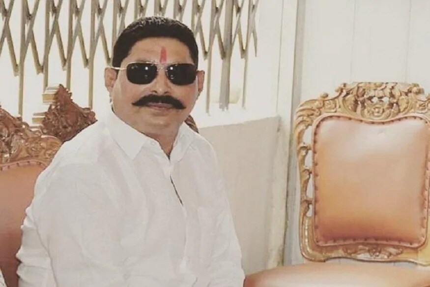 বিহার নির্বাচনে মোকামার দিকে সবার নজর রয়েছে। কারণ এই আসন থেকে বাহুবলীর প্রত্যাশী এবং আরজেডি প্রার্থী অনন্ত সিং দাঁড়িয়েছেন। এই নির্বাচনে সবচেয়ে বেশি ফৌজদারি মামলা রয়েছে এমন প্রার্থী অনন্ত সিং। গনোনার প্রথম থেকেই মোকামা আসনে এগিয়ে রয়েছে তিনি। বিহার নির্বাচনে মোকামার দিকে সবার নজর রয়েছে। কারণ এই আসন থেকে বাহুবলীর প্রত্যাশী এবং আরজেডি প্রার্থী অনন্ত সিং দাঁড়িয়েছেন। এই নির্বাচনে সবচেয়ে বেশি ফৌজদারি মামলা রয়েছে এমন প্রার্থী অনন্ত সিং। গনোনার প্রথম থেকেই মোকামা আসনে এগিয়ে রয়েছে তিনি।
