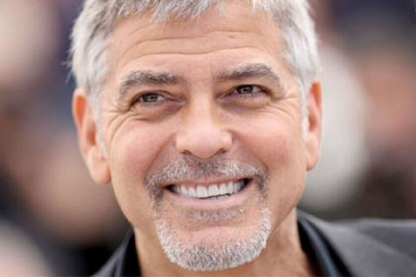 •তাৎপর্যপূর্ণভাবে, করোনার ভাইরাসের সময়, চুল কাটার স্যালোঁ কম খোলার কারণে 'ফ্লোবি'-র (একটি চুল কাটার যন্ত্র) বিক্রিও বেড়েছে।