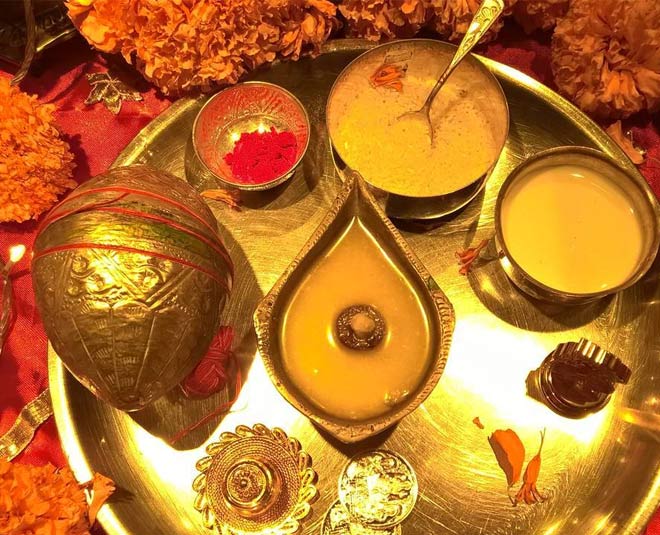 *এই বছর ধনতেরাস ১৩ নভেম্বর শুক্রবার। ধনতেরাসের জন্য পুজোর সব থেকে শুভ সময় হল সন্ধ্যে বেলা। এ বছর সন্ধ্যে ৫ টা ২৮ থেকে ৫ টা ৫৯ মিনিট পর্যন্ত সব থেকে শুভ সময়। এই সময়েই ধনদেবীর পুজো করতে হবে। মাত্র ৩০ মিনিটেই সারতে হবে পুজো। ফাইল ছবি। *এই বছর ধনতেরাস ১৩ নভেম্বর শুক্রবার। ধনতেরাসের জন্য পুজোর সব থেকে শুভ সময় হল সন্ধ্যে বেলা। এ বছর সন্ধ্যে ৫ টা ২৮ থেকে ৫ টা ৫৯ মিনিট পর্যন্ত সব থেকে শুভ সময়। এই সময়েই ধনদেবীর পুজো করতে হবে। মাত্র ৩০ মিনিটেই সারতে হবে পুজো। ফাইল ছবি।