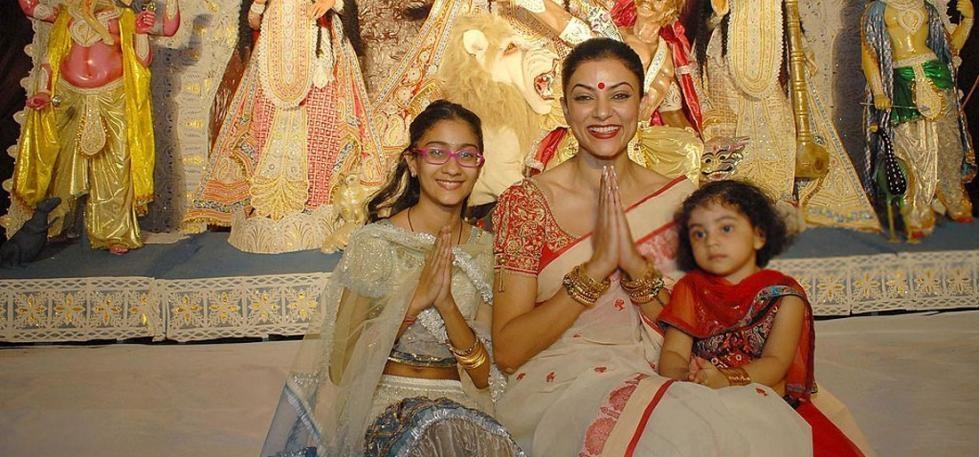 সুস্মিতার কথায়, 'আমি কখনওই ওকে ভুল তথ্য দিতে চাই না, এও চাই না ও কষ্ট পাক। আমি রেনেকে বলি, ও যখন চাইবে আমি ওকে নিয়ে যাব। আমাদের যেতে হবে।' সুস্মিতার কথায়, 'আমি কখনওই ওকে ভুল তথ্য দিতে চাই না, এও চাই না ও কষ্ট পাক। আমি রেনেকে বলি, ও যখন চাইবে আমি ওকে নিয়ে যাব। আমাদের যেতে হবে।'