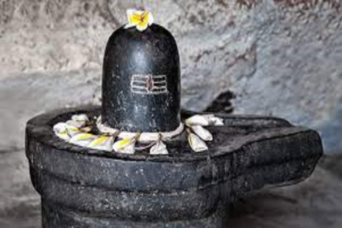 ভগবান শিবের উপসানার বড় রোগভোগ থেকে নানান অভাব বা দুর্যোগ কাটে নিমেষেই ৷ জীবনের সমস্ত সমস্যা শিব শিব বলেই কাটে ৷ ভগবান শিবের উপসানার বড় রোগভোগ থেকে নানান অভাব বা দুর্যোগ কাটে নিমেষেই ৷ জীবনের সমস্ত সমস্যা শিব শিব বলেই কাটে ৷