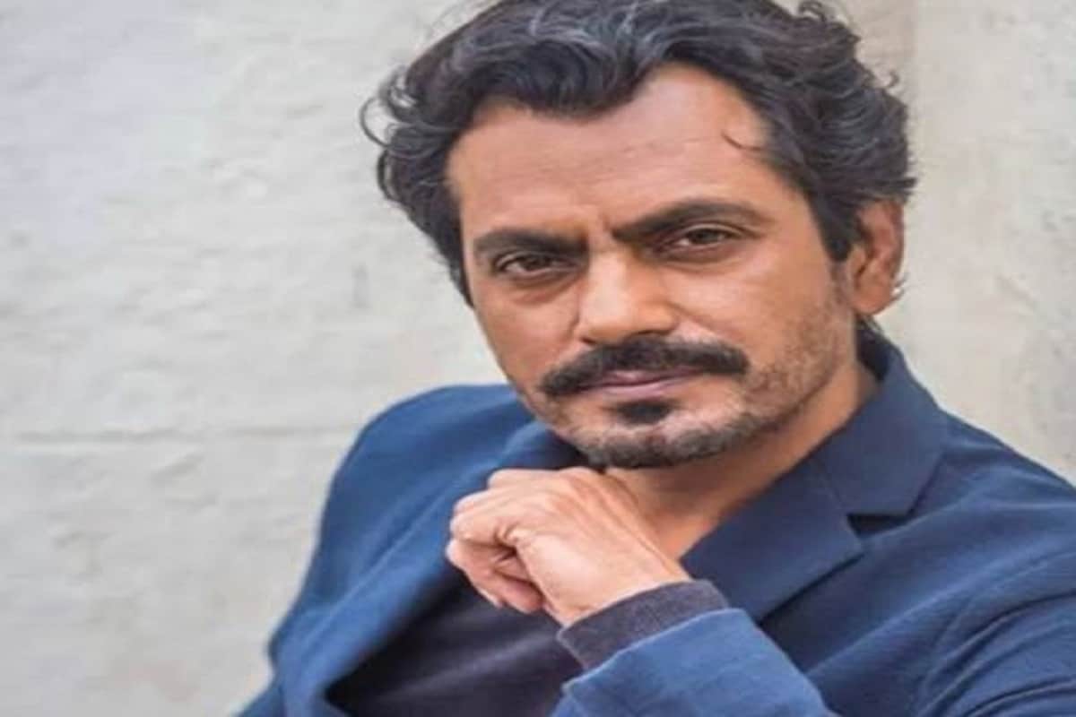 •স্ত্রীর সঙ্গে বিবাহবিচ্ছেদ নিয়ে কখনও মুখ খোলেননি নওয়াজ৷ অনেকদিন ধরেই চলছিল অভিনেতা ও তাঁর স্ত্রীর মধ্যে মনমালিন্য৷ শেষ পর্যন্ত মামলা গড়াল আদালত পর্যন্ত৷ এই নিয়ে একেবারে মুখ খুলতে চাননি নওয়াজ৷ কিন্তু শেষ পর্যন্ত তিনি জানালেন যে মেয়ের সব দায়িত্ব নিতে প্রস্তুত তিনি৷ •স্ত্রীর সঙ্গে বিবাহবিচ্ছেদ নিয়ে কখনও মুখ খোলেননি নওয়াজ৷ অনেকদিন ধরেই চলছিল অভিনেতা ও তাঁর স্ত্রীর মধ্যে মনমালিন্য৷ শেষ পর্যন্ত মামলা গড়াল আদালত পর্যন্ত৷ এই নিয়ে একেবারে মুখ খুলতে চাননি নওয়াজ৷ কিন্তু শেষ পর্যন্ত তিনি জানালেন যে মেয়ের সব দায়িত্ব নিতে প্রস্তুত তিনি৷