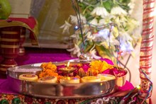 প্রতি শুক্রবার রাতে জপ করুন এই দুটি মন্ত্র, টাকা আসবে ঝড়ের মতো