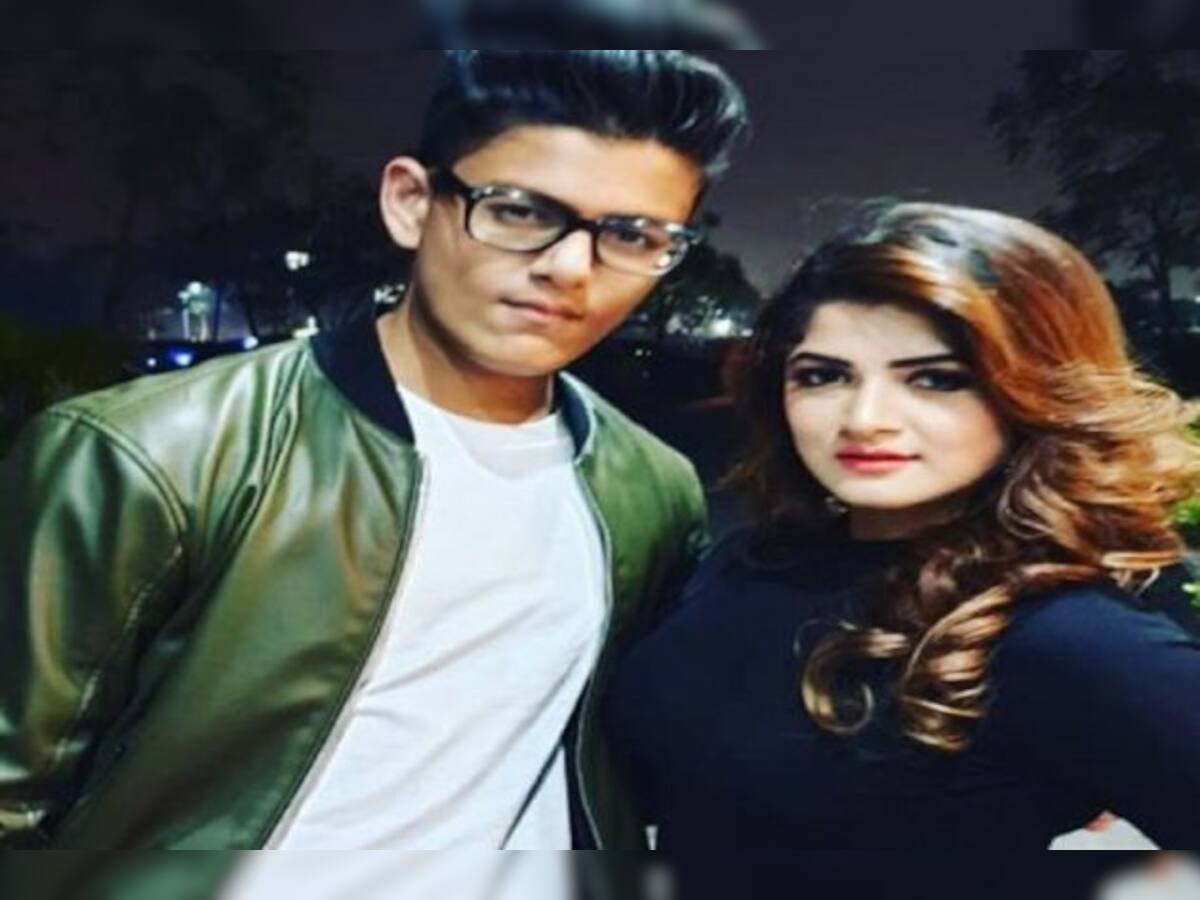 Shaffof qizlar ishtirokidagi erotik video