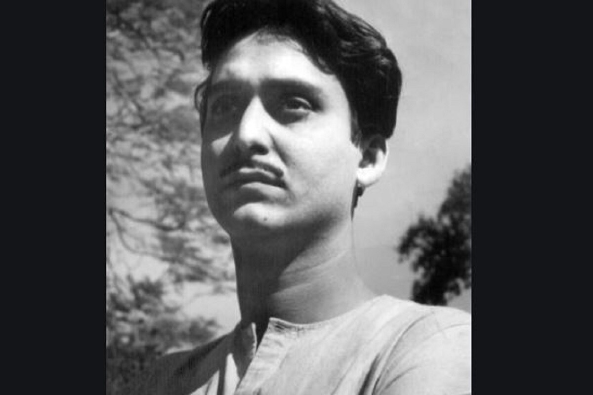 •২০০৪-এ তিনি পদ্মভূষণ সম্মান পান৷ ২০০৬-এ পদক্ষেপ ছবির জন্য জাতীয় চলচ্চিত্র পুরস্কারে ভূষিত হন তিনি৷ ২০১২-এ দাদাসাহেব ফালকে সম্মান পান৷ •২০০৪-এ তিনি পদ্মভূষণ সম্মান পান৷ ২০০৬-এ পদক্ষেপ ছবির জন্য জাতীয় চলচ্চিত্র পুরস্কারে ভূষিত হন তিনি৷ ২০১২-এ দাদাসাহেব ফালকে সম্মান পান৷