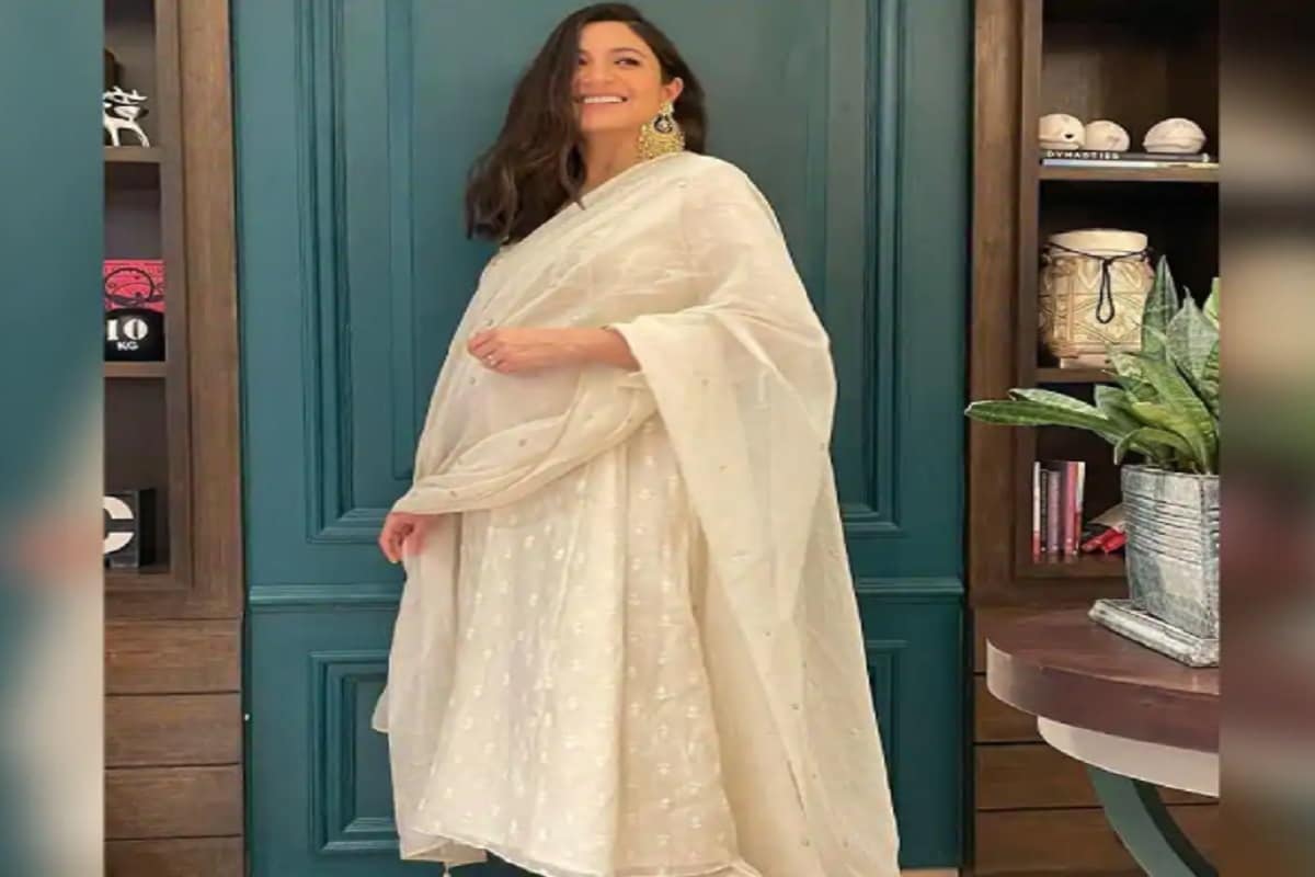 ভক্তরা ছবিগুলি অত্যন্ত পছন্দ করেছেন ৷ প্রতিটি ছবিতে কমেন্টের বন্যা বয়ে গিয়েছে ৷ @anushkasharma/@therichachadha. ভক্তরা ছবিগুলি অত্যন্ত পছন্দ করেছেন ৷ প্রতিটি ছবিতে কমেন্টের বন্যা বয়ে গিয়েছে ৷ @anushkasharma/@therichachadha.