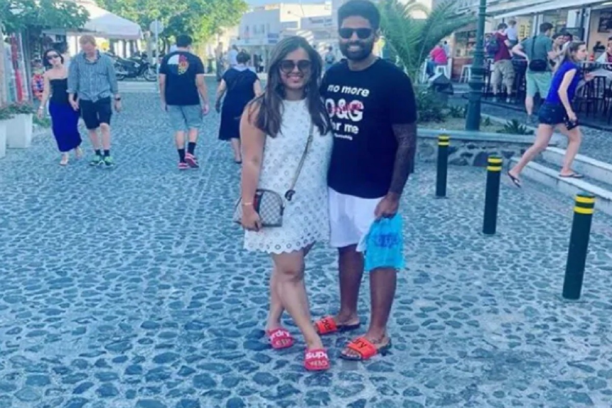 দু'জনেই ৭ জুলাই ২০১৬ সালে একে অপরের হাত ধরেছিলেন শক্তি করে ৷ তাঁর বাবা হোটেল ব্যবসার সঙ্গে যুক্ত রয়েছেন ৷ দু'জনেই ৭ জুলাই ২০১৬ সালে একে অপরের হাত ধরেছিলেন শক্তি করে ৷ তাঁর বাবা হোটেল ব্যবসার সঙ্গে যুক্ত রয়েছেন ৷