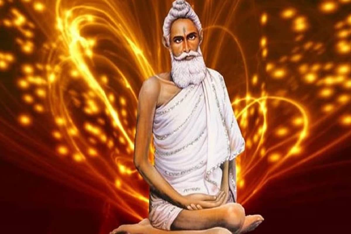 •বাবা লোকনাথের জন্মতিথি জন্মাষ্টমীতে৷ কলকাতা থেকে কিছু দূরে ২৪ পরগণার চাকলা গ্রামে জন্মগ্রহণ করেন তিনি৷ তাঁর বাবার নাম রামনারায়ণ ঘোষাল, মা কমলাদেবী৷ বাবা লোকনাথের অসীম ক্ষমতা৷ অনেকে বলেন তিনি জাতিস্মর৷ কথিত আছে যে, অন্যের রোগ নিজের দেহে গ্রহণ করে রোগীকে সারিয়ে তুলতে পারেন তিনি৷ •বাবা লোকনাথের জন্মতিথি জন্মাষ্টমীতে৷ কলকাতা থেকে কিছু দূরে ২৪ পরগণার চাকলা গ্রামে জন্মগ্রহণ করেন তিনি৷ তাঁর বাবার নাম রামনারায়ণ ঘোষাল, মা কমলাদেবী৷ বাবা লোকনাথের অসীম ক্ষমতা৷ অনেকে বলেন তিনি জাতিস্মর৷ কথিত আছে যে, অন্যের রোগ নিজের দেহে গ্রহণ করে রোগীকে সারিয়ে তুলতে পারেন তিনি৷