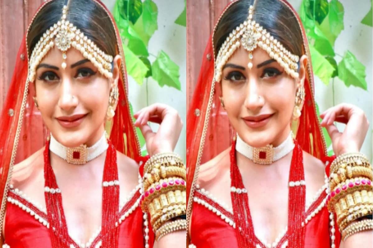 নাগিন ৫-এ ইচ্ছাধারী নাগিনের ভূমিকায় অভিনয় করছেন জনপ্রিয় টিভি তারকা ৷ কনের বেশে সুরভি চন্দনার ছবিগুলি সোশ্যাল মিডিয়া কাঁপিয়েছে ৷ @officialsurbhic/Instagram. নাগিন ৫-এ ইচ্ছাধারী নাগিনের ভূমিকায় অভিনয় করছেন জনপ্রিয় টিভি তারকা ৷ কনের বেশে সুরভি চন্দনার ছবিগুলি সোশ্যাল মিডিয়া কাঁপিয়েছে ৷ @officialsurbhic/Instagram.