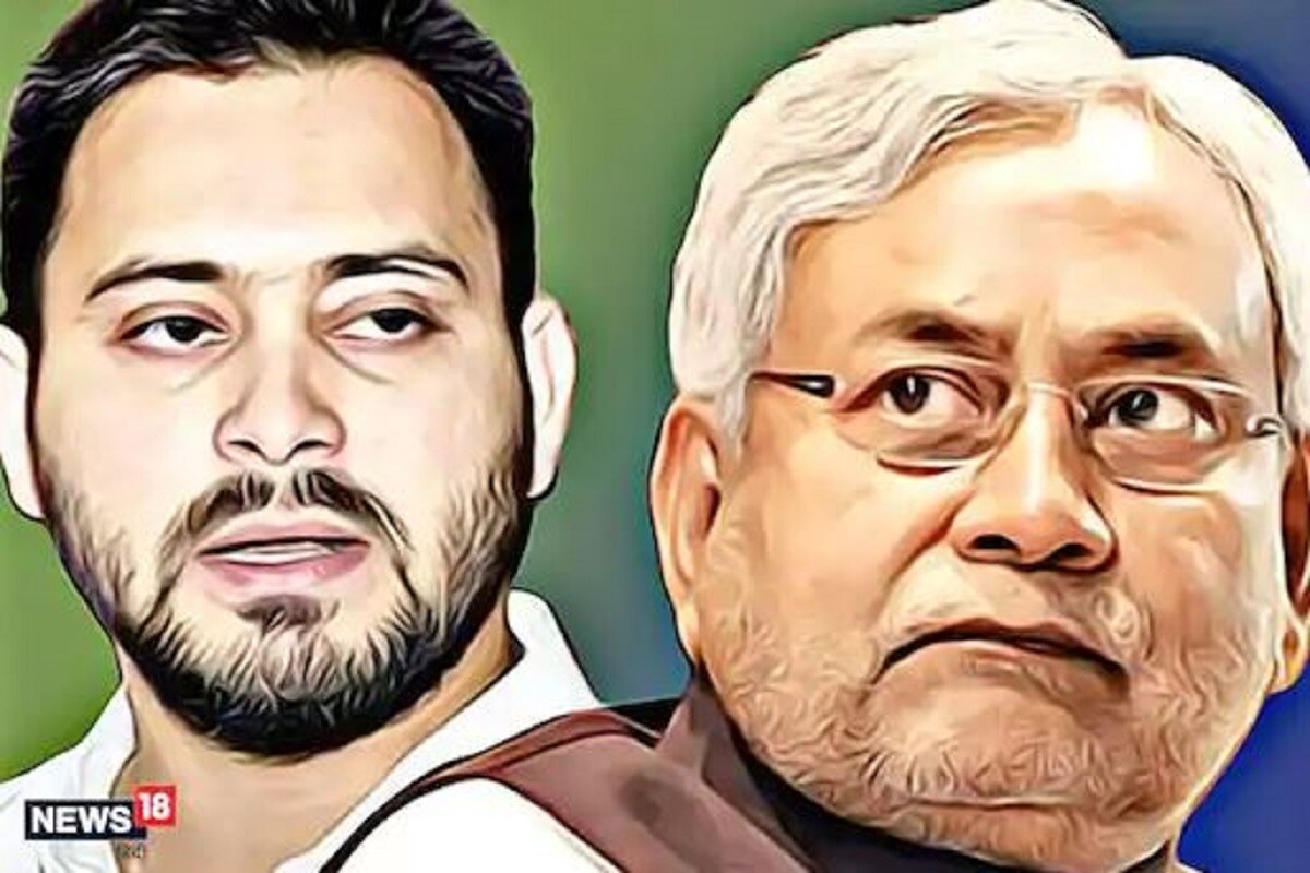 কমিশন জানিয়েছে ৪৯ আসনে ব্যবধান ১০০০-রেরও কম ৷ ২০টি আসনে লড়াই এতটাই হাড্ডাহাড্ডি যে ভোটের তফাৎ ২০০-এরও কম ৷ এমন অবস্থায় যেকোনও সময় এগিয়ে থাকা প্রার্থী পিছিয়ে যেতেই পারে ৷ সেক্ষেত্রে সামগ্রিক ভোটের ফলে প্রভাব পড়তে বাধ্য ৷ কমিশন জানিয়েছে ৪৯ আসনে ব্যবধান ১০০০-রেরও কম ৷ ২০টি আসনে লড়াই এতটাই হাড্ডাহাড্ডি যে ভোটের তফাৎ ২০০-এরও কম ৷ এমন অবস্থায় যেকোনও সময় এগিয়ে থাকা প্রার্থী পিছিয়ে যেতেই পারে ৷ সেক্ষেত্রে সামগ্রিক ভোটের ফলে প্রভাব পড়তে বাধ্য ৷