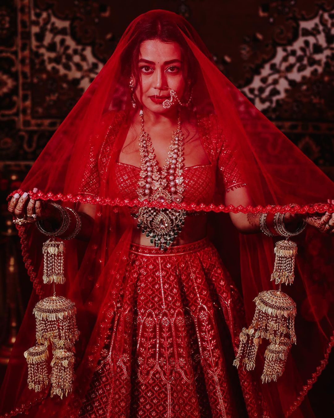 *নেহা জানান, পরিচয় হওযার পর একে অপরের প্রেমে পড়ে যান তাঁরা। তারপরেই বিয়ের সিদ্ধান্ত নেন। বিয়ের পর হনিমুন সারতে নেহুপ্রীত উড়ে গিয়েছিলেন দুবাইতে। ছবি: ইনস্টাগ্রাম। *নেহা জানান, পরিচয় হওযার পর একে অপরের প্রেমে পড়ে যান তাঁরা। তারপরেই বিয়ের সিদ্ধান্ত নেন। বিয়ের পর হনিমুন সারতে নেহুপ্রীত উড়ে গিয়েছিলেন দুবাইতে। ছবি: ইনস্টাগ্রাম।
