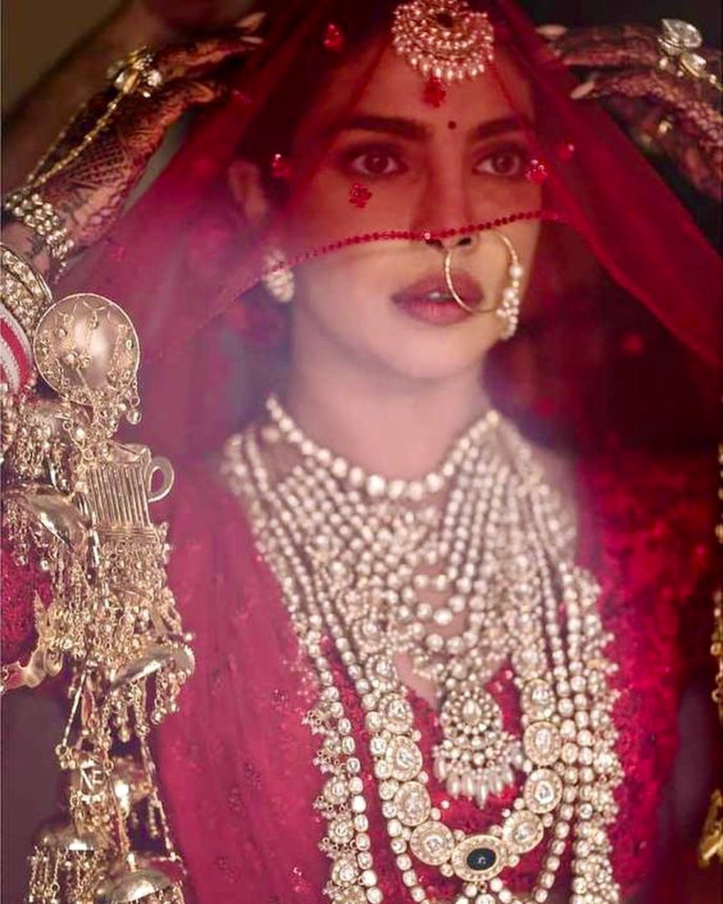 *নিকও তাঁর ইনস্টাগ্রাম পেজে ওই একই দিনের ছবি শেয়ার করে লিখেছেন, ‘’ আমি নিজেকে ভাগ্যবান মনে করি। কারণ প্রিয়াঙ্কার মতন একজন মনের মানুষের সঙ্গে আমার আলাপ হয়েছে। চোখের ফাঁকে কীভাবে দিন চলে যায়, আমরা যেন চিরকাল একে অপরের পাশে থাকতে পারি। হ্যাপি হিন্দু অ্যানিভার্সারি বিউটিফুল। *নিকও তাঁর ইনস্টাগ্রাম পেজে ওই একই দিনের ছবি শেয়ার করে লিখেছেন, ‘’ আমি নিজেকে ভাগ্যবান মনে করি। কারণ প্রিয়াঙ্কার মতন একজন মনের মানুষের সঙ্গে আমার আলাপ হয়েছে। চোখের ফাঁকে কীভাবে দিন চলে যায়, আমরা যেন চিরকাল একে অপরের পাশে থাকতে পারি। হ্যাপি হিন্দু অ্যানিভার্সারি বিউটিফুল।