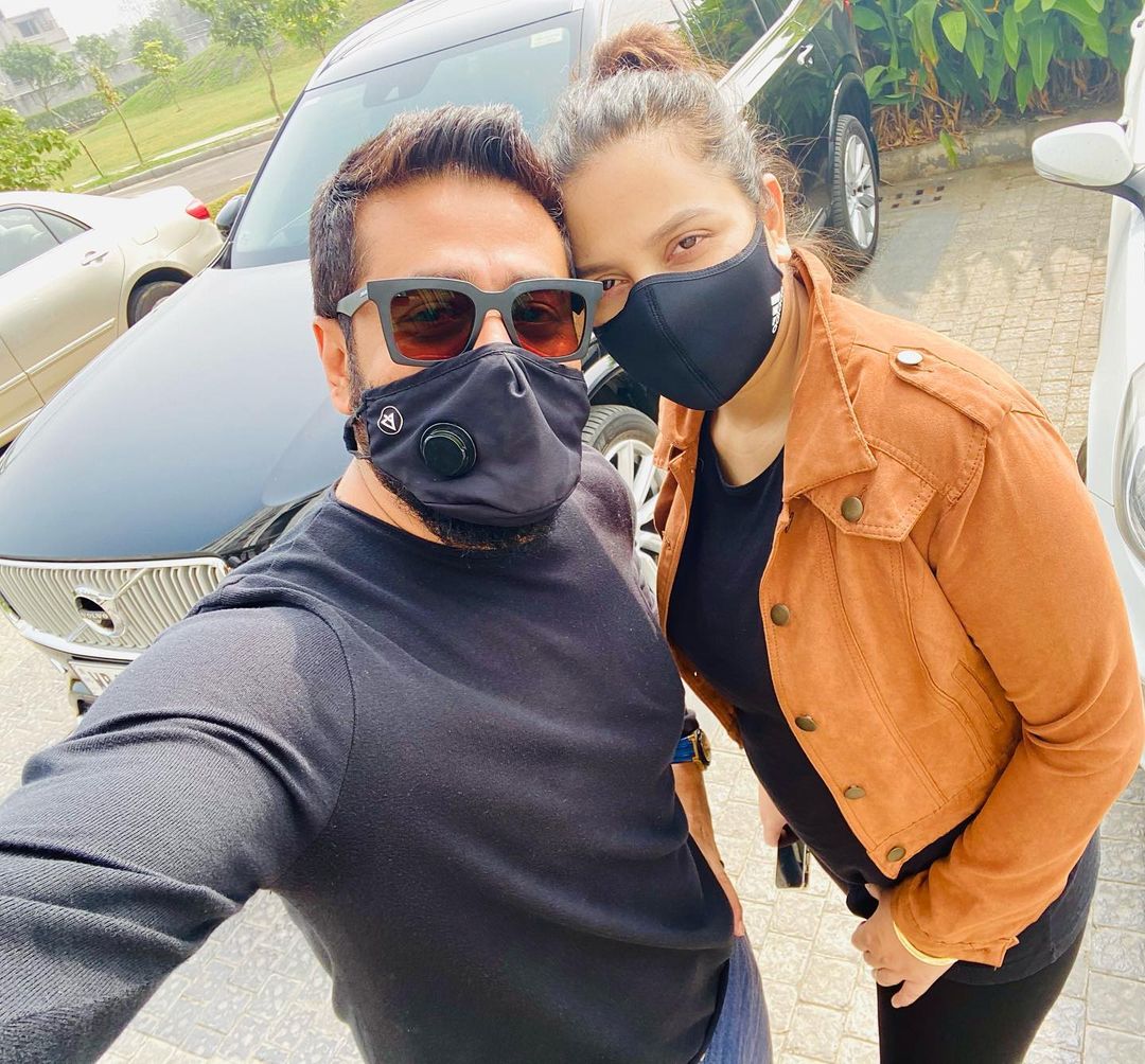 *শনিবার শুভশ্রী, ইউভানকে গাড়িতে নিয়ে বেরিয়ে পড়েছিলেন সম্ভবত। অন্তত ছবি দেখে সেঁতাি অনুমান। ছবি: ইনস্টাগ্রাম। *শনিবার শুভশ্রী, ইউভানকে গাড়িতে নিয়ে বেরিয়ে পড়েছিলেন সম্ভবত। অন্তত ছবি দেখে সেঁতাি অনুমান। ছবি: ইনস্টাগ্রাম।