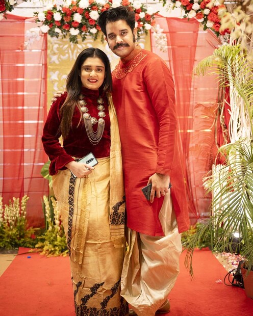 *বিয়ের আগের দিন অর্থাৎ ১৪ জানুয়ারি মেহেন্দি। সৌরভ এবং ত্বরিতার বিয়ের পোশাক তৈরি করছেন ডিজাইনার অভিষেক রায়। ছবি: ইনস্টাগ্রাম।     