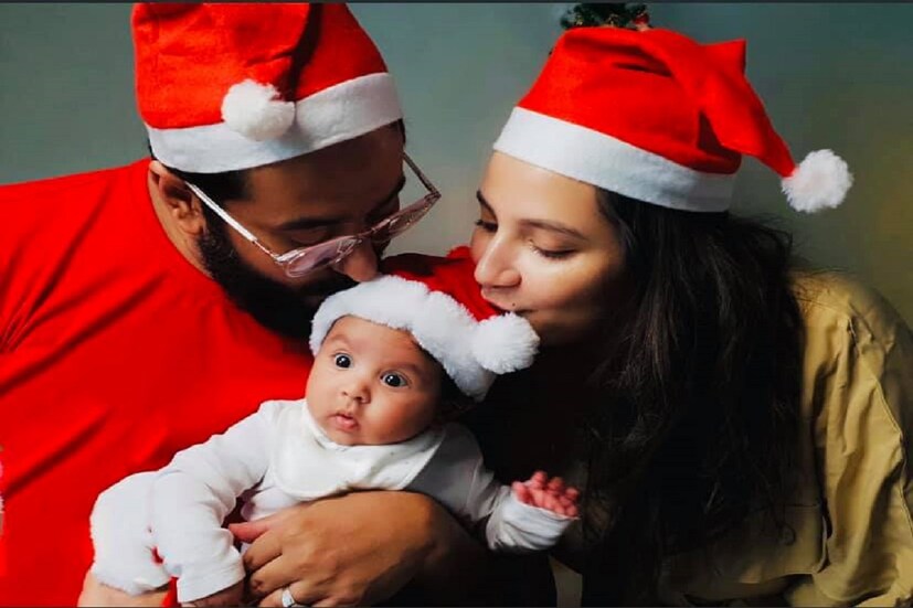 জীবনের প্রথম বড়দিনে রাজপুত্র ইউভান সোশ্যাল মিডিয়া কাঁপিয়েছে বাবা-মায়ের সঙ্গে ঝড় তুলেছেন রাজ-পুত্র ৷ ছবি সৌজন্যে ফেসবুক ৷ জীবনের প্রথম বড়দিনে রাজপুত্র ইউভান সোশ্যাল মিডিয়া কাঁপিয়েছে বাবা-মায়ের সঙ্গে ঝড় তুলেছেন রাজ-পুত্র ৷ ছবি সৌজন্যে ফেসবুক ৷