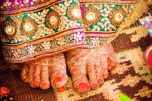 ৪ লাখ টাকায় বেচে বিয়ে দিয়ে দিয়েছে খোদ বাবা-মা! অভিযোগ ধর্ষিতা নাবালিকার ৪ লাখ টাকায় বেচে বিয়ে দিয়ে দিয়েছে খোদ বাবা-মা! অভিযোগ ধর্ষিতা নাবালিকার