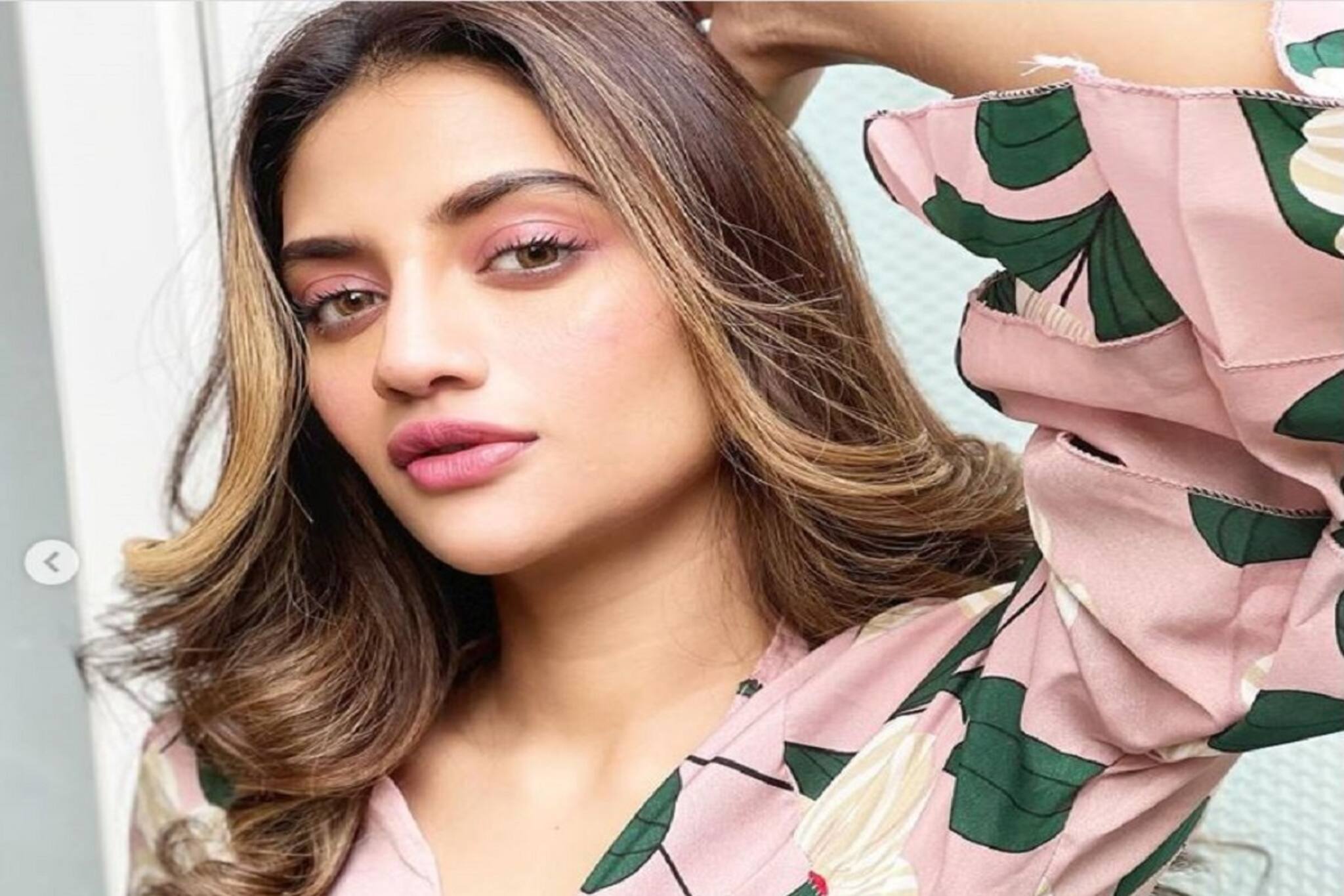 'অ্যাটিটিউড নয়, এটা ব্যক্তিত্ব ! যা তুমি সামলাতে পারবে না !' কাকে লিখলেন নুসরত !