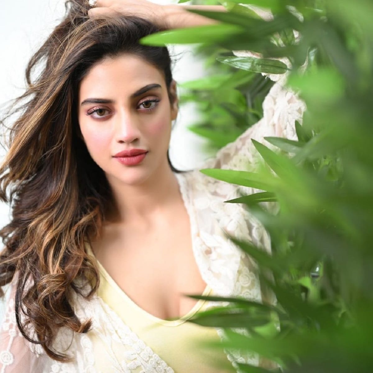 নুসরত সোশ্যাল মিডিয়াতে বেশ অ্যাক্টিভ। বিশেষ করে ইনস্টাগ্রামে। নানা রকম ফটোশ্যুটের ভিডিও ও ছবি তিনি শেয়ার করেন এখানে। photo source Instagram নুসরত সোশ্যাল মিডিয়াতে বেশ অ্যাক্টিভ। বিশেষ করে ইনস্টাগ্রামে। নানা রকম ফটোশ্যুটের ভিডিও ও ছবি তিনি শেয়ার করেন এখানে। photo source Instagram