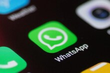 WhatsApp-এ নিজেই তৈরি করুন নতুন বছরের আকর্ষণীয় স্টিকার, জানুন বিশদে!