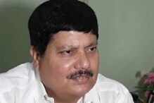 হঠাৎ অর্জুন সিংয়ের বাড়িতে পুলিশ! শুরু তুমুল তল্লাশি হঠাৎ অর্জুন সিংয়ের বাড়িতে পুলিশ! শুরু তুমুল তল্লাশি